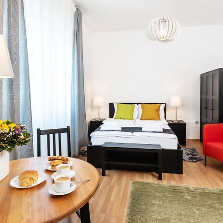 Studio Apartment Financial Park Belgrad Exteriör bild