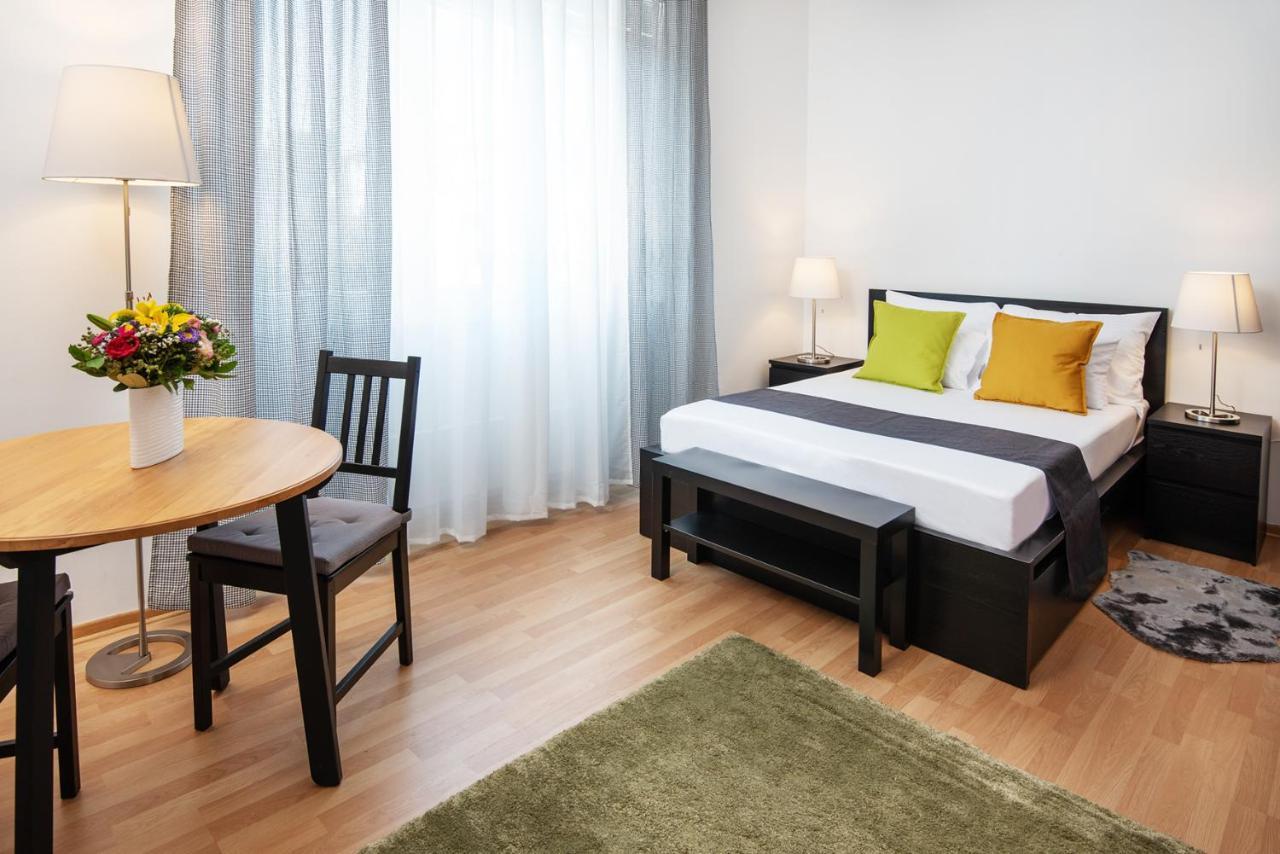 Studio Apartment Financial Park Belgrad Exteriör bild